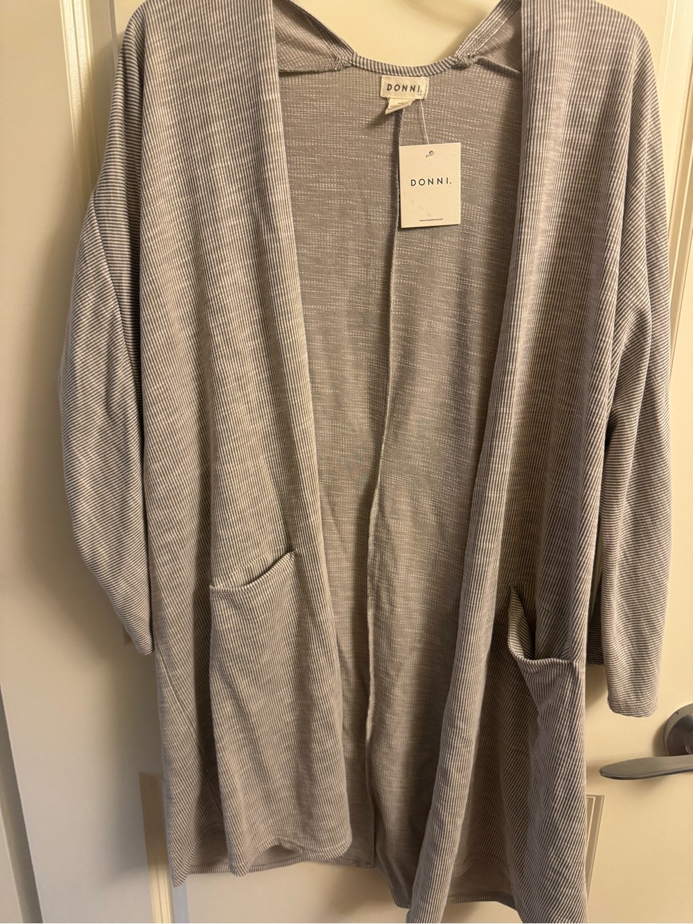 DONNI. Light Gray Open Cardigan with Pockets